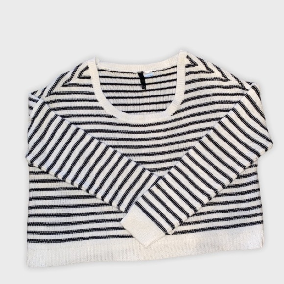 H&M Divided crop sweater. Blue and White. (10) - Picture 1 of 1